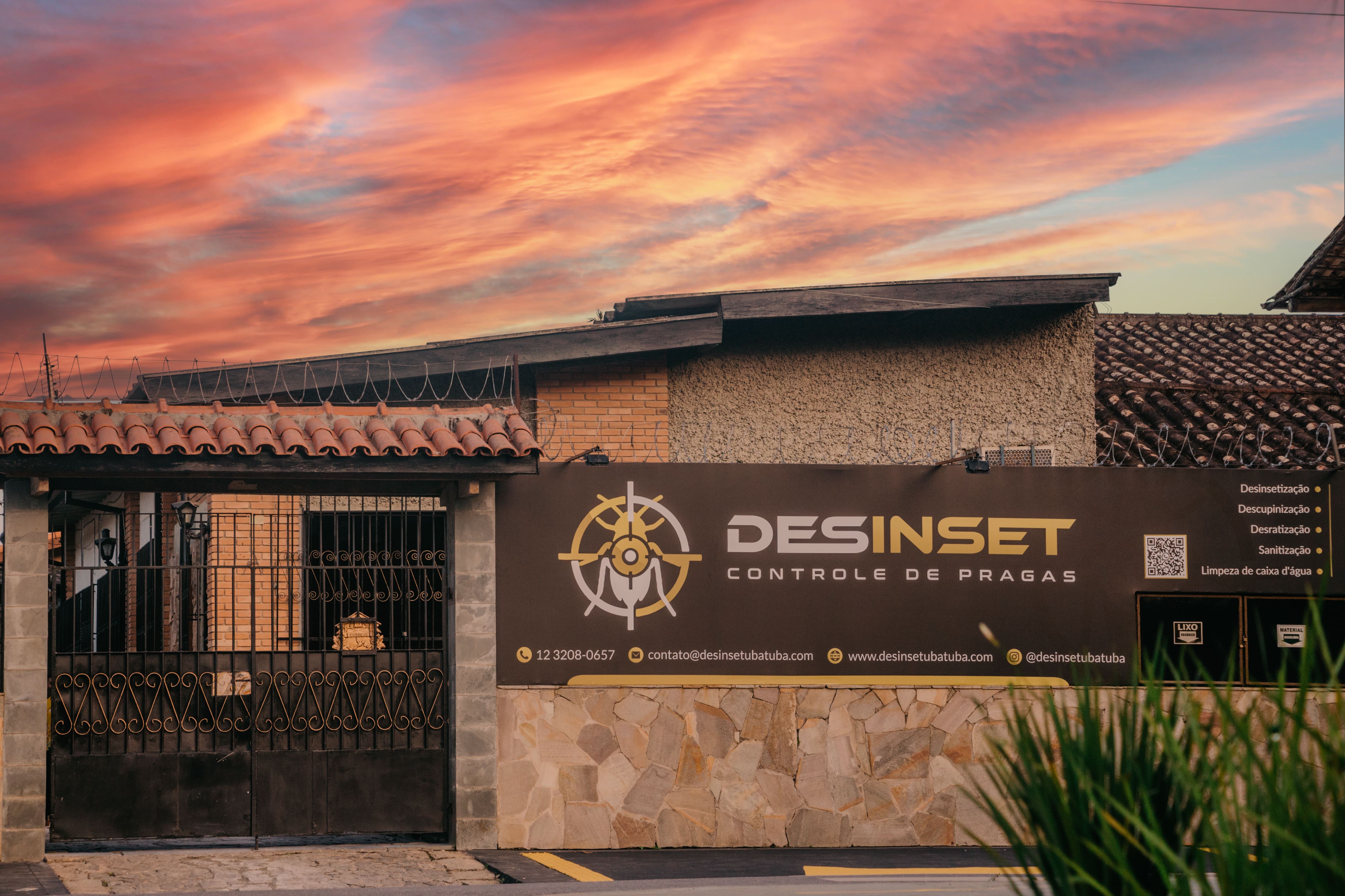Fachada Desinset